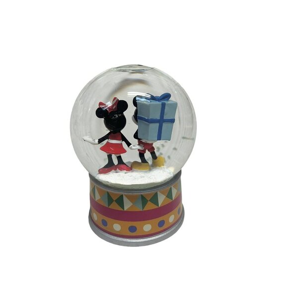 Disney Mickey and Minnie Mouse Christmas Snow Globe 2018 Holding Present W Box - Picture 8 of 13
